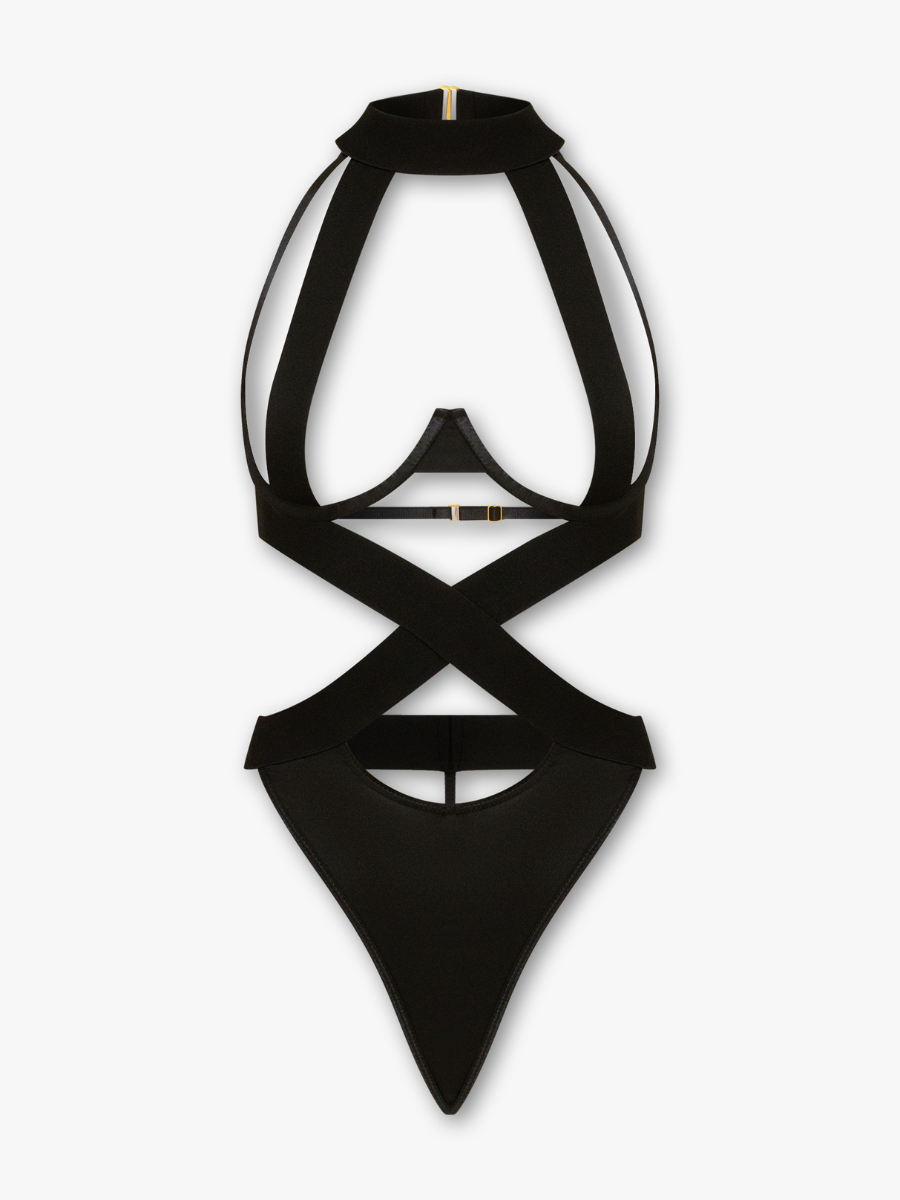 https://cdn.shopify.com/s/files/1/0770/1007/5987/files/Mockup_Micha_Black.png?v=1753255845