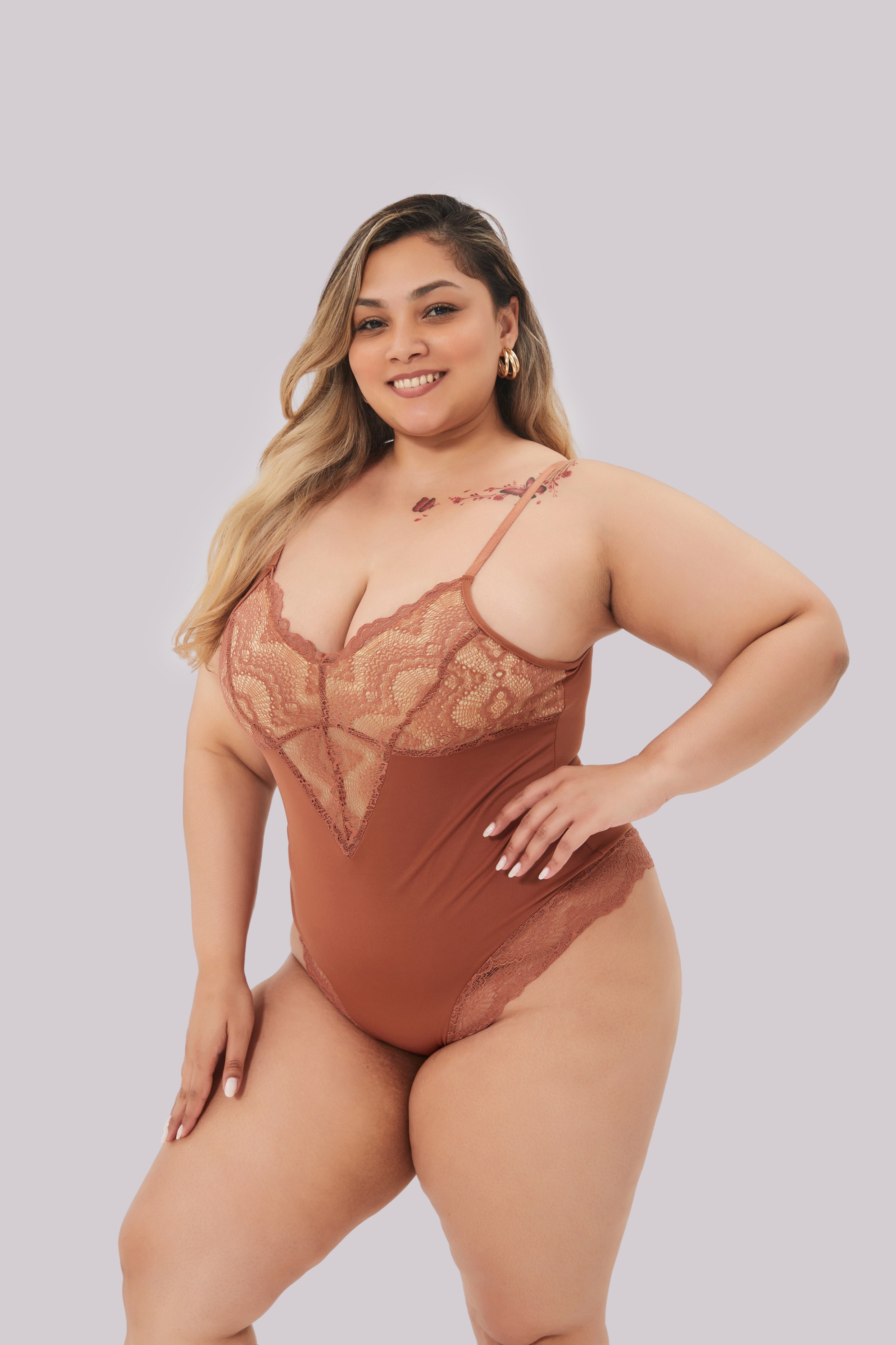 Comfit™ Rosaline - Shapewear Bodysuit med blonder